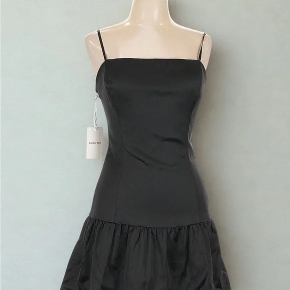 Aritzia | Dresses | Aritzia Strapless Black Dress | Poshmark Aritzia | Dresses | Aritzia Strapless Black Dress | Poshmark